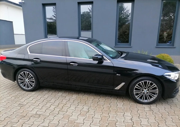 BMW Seria 5 cena 128500 przebieg: 150000, rok produkcji 2017 z Serock małe 79